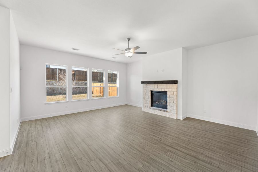 Representative unfurnished interior of a home built from the Hawkins by UnionMain Homes in Lake Breeze, Lavon (Image 22). Representative unfurnished interior of a home built from the Hawkins by UnionMain Homes in Lake Breeze, Lavon (Image 22).