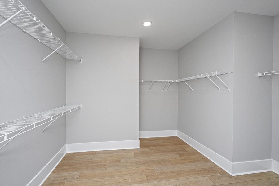 Spacious, unfurnished interior of a new home in Sea Island Preserve, Johns Island (Image 33). Spacious, unfurnished interior of a new home in Sea Island Preserve, Johns Island (Image 33).