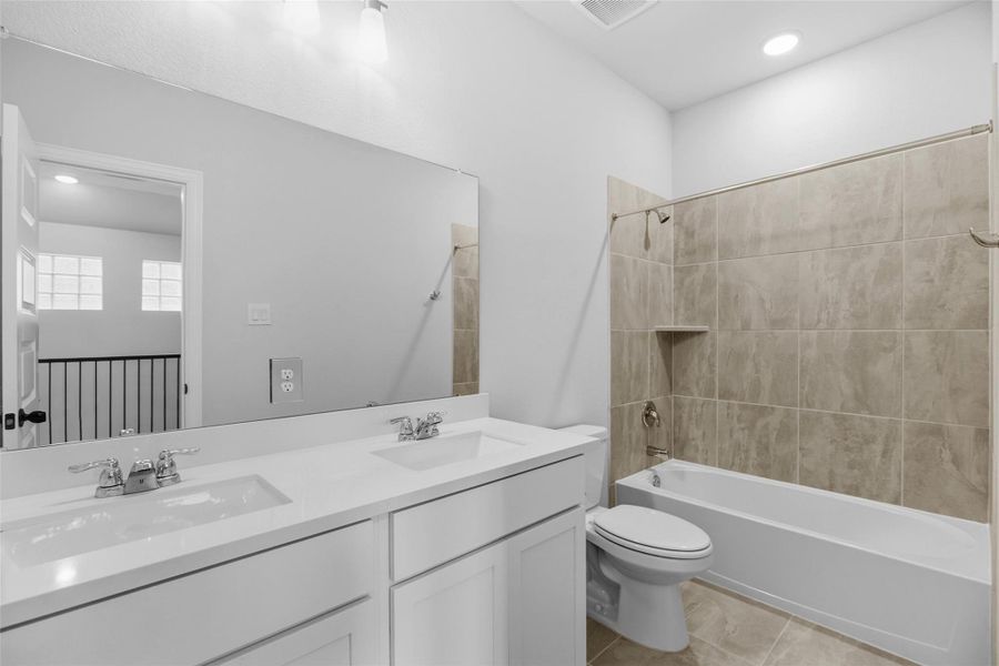 Furnished interior view inside a new home in Park at Eldridge, Sugar Land (Image 10). Furnished interior view inside a new home in Park at Eldridge, Sugar Land (Image 10).