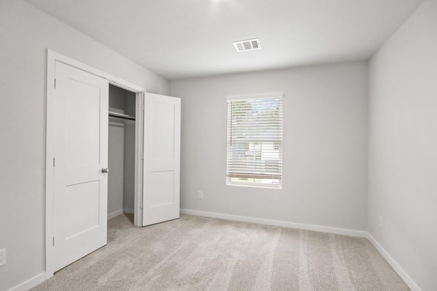 Spacious, unfurnished interior of a new home in Maple Heights, Porter (Image 16).