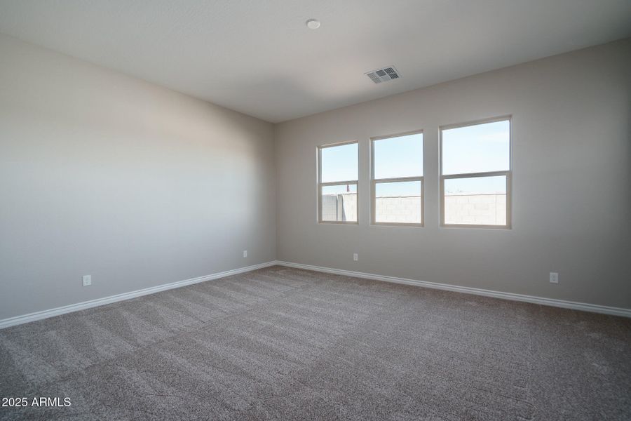 11) PRIMARY BEDROOM 11) PRIMARY BEDROOM