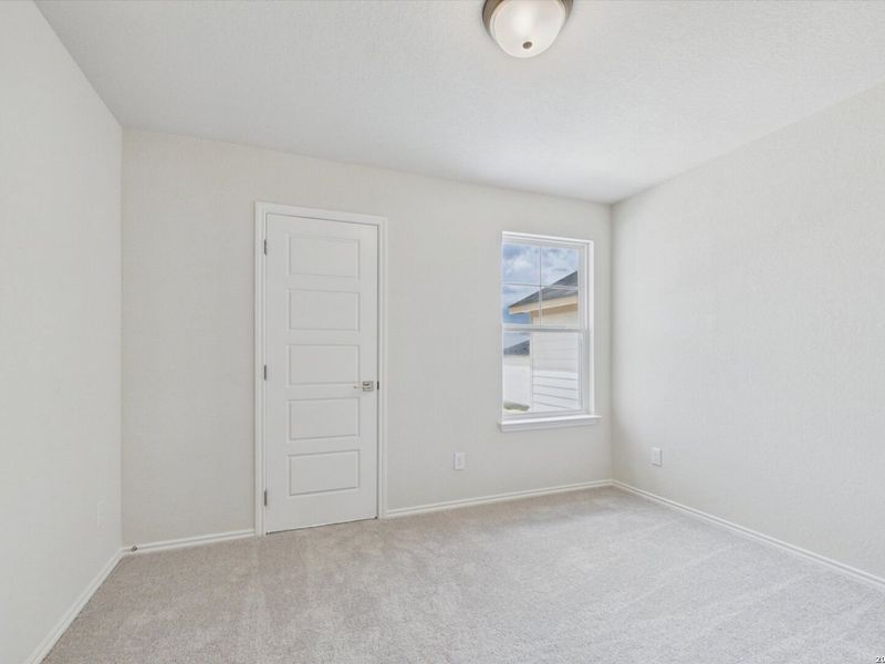 Spacious, unfurnished interior of a new home in Meadows at Oak Creek, San Antonio (Image 16). Spacious, unfurnished interior of a new home in Meadows at Oak Creek, San Antonio (Image 16).