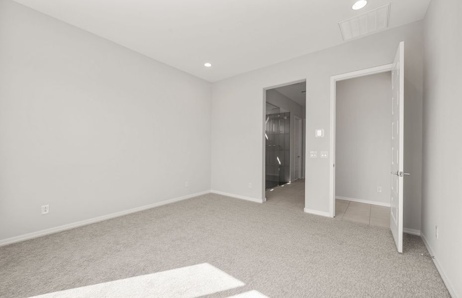 Spacious, unfurnished interior of a new home in Artisan at Asante, Surprise (Image 19). Spacious, unfurnished interior of a new home in Artisan at Asante, Surprise (Image 19).