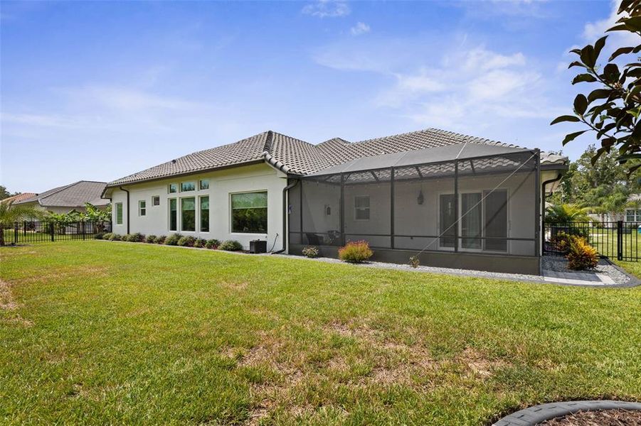 Exterior details and patio area of a home in Toscana, Palm Coast (Image 4).