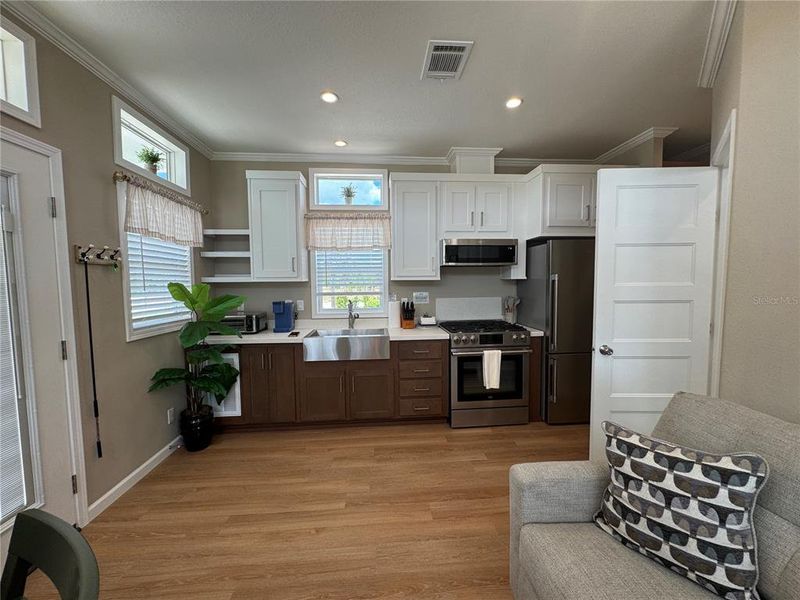 Furnished interior view inside a new home in , Lake Wales (Image 12).