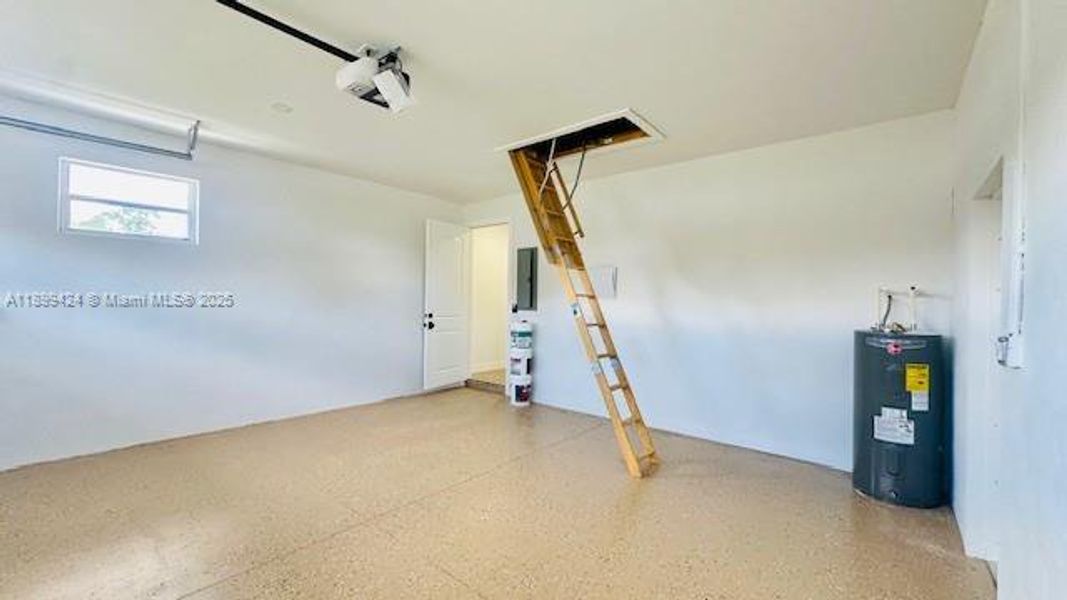 Image 28 of a home in .