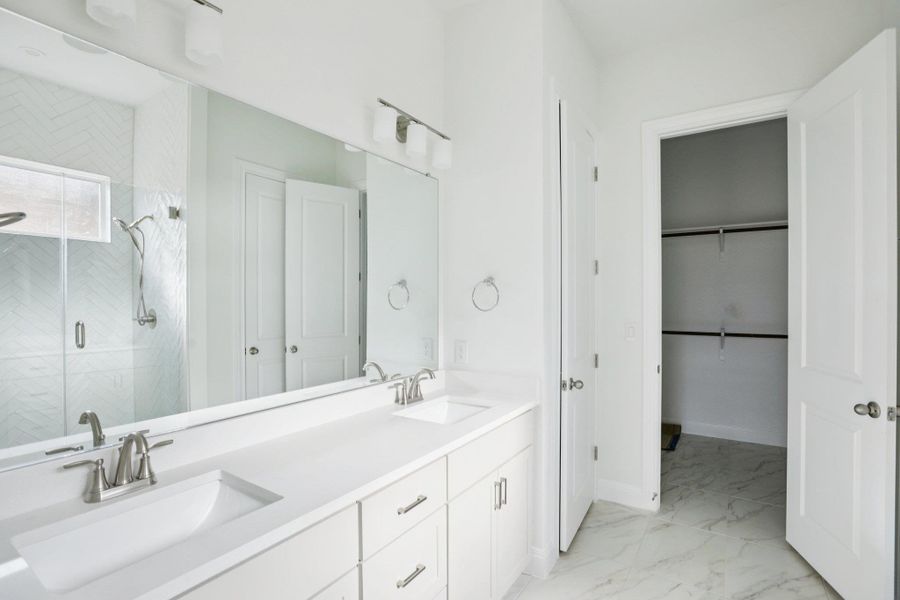 Furnished interior view inside a new home in Persimmon, Buda (Image 6).