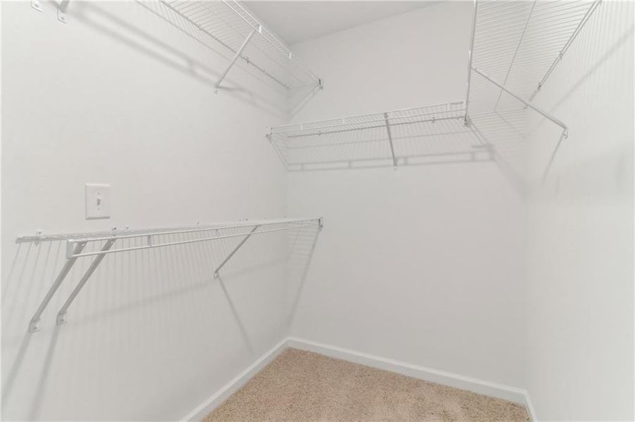 Spacious, unfurnished interior of a new home in Laurelwood, Douglasville (Image 13).