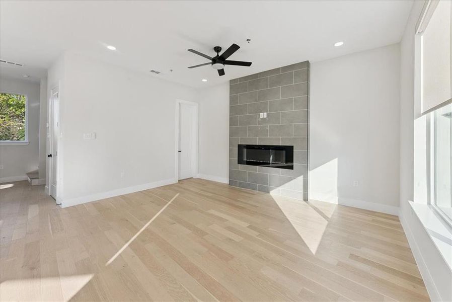 *All photos pictured are unit #101 in building 1512, Coloring/finishes will vary unit to unit. Other differences may be present*