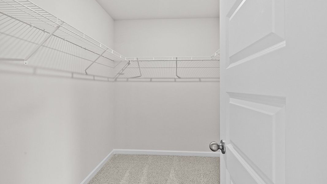Spacious, unfurnished interior of a new home in Bellemeade Landing, Augusta (Image 20).