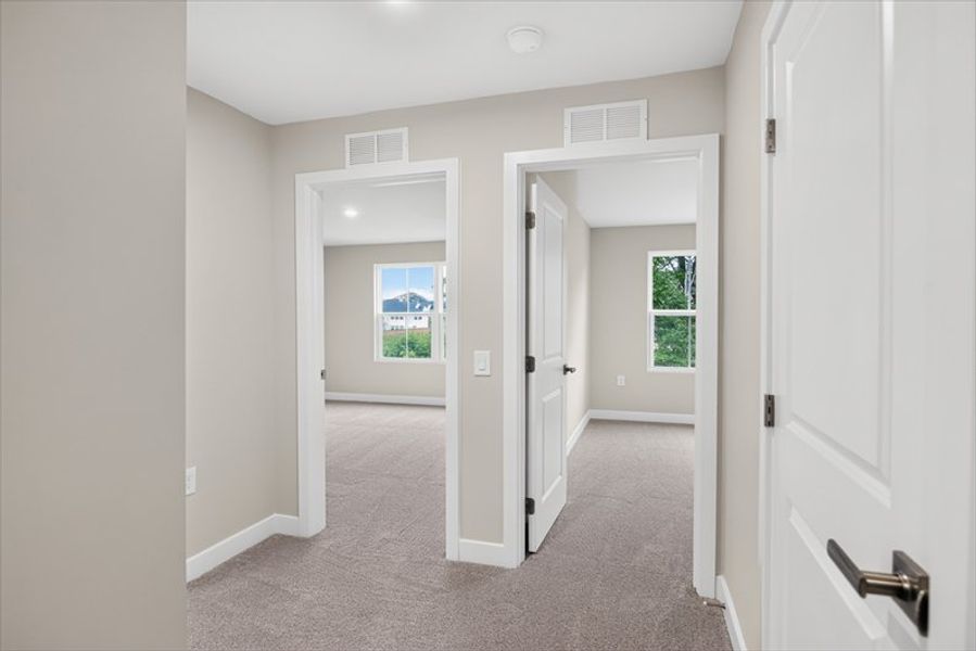 Spacious, unfurnished interior of a new home in Arden Woods, Greenville (Image 16).