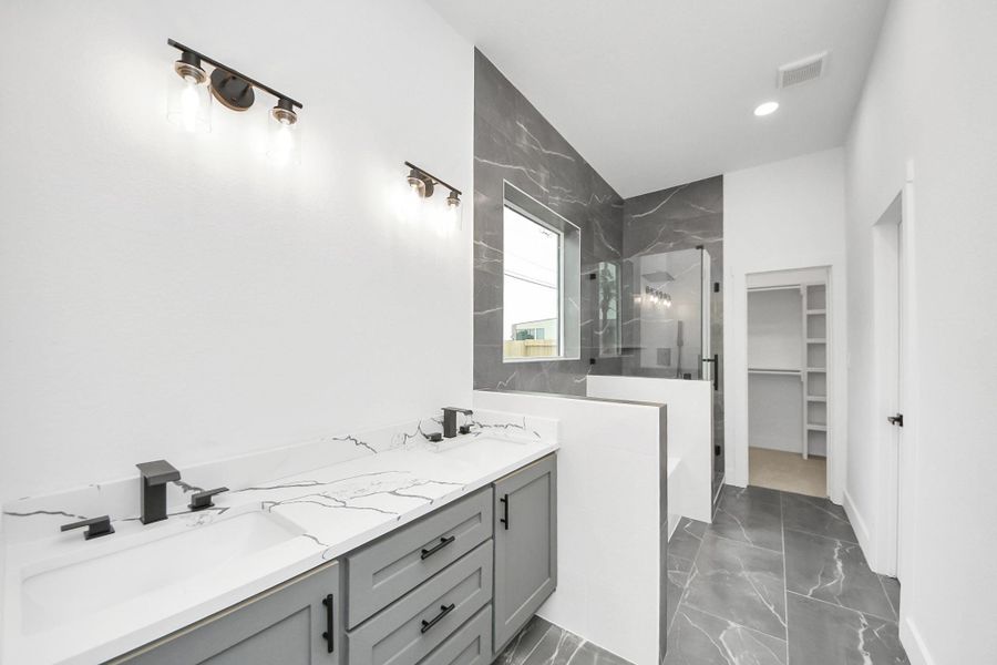 Image 18 of a home in .