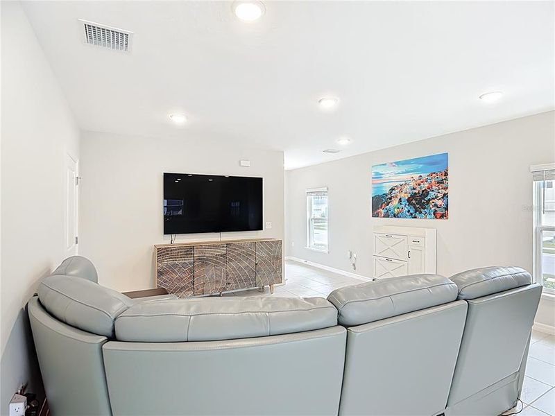 Furnished interior view inside a new home in , Lakeland (Image 28).