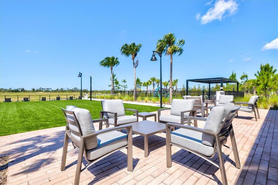 Community amenities in , Nokomis (Image 63).