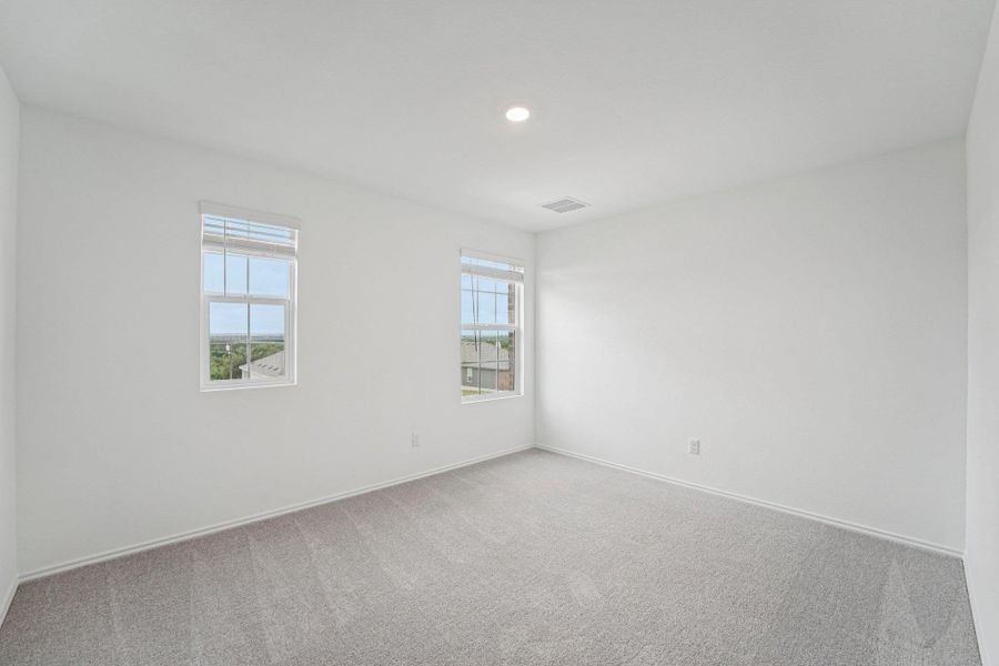 Spacious, unfurnished interior of a new home in Clayton Ranch, Copperas Cove (Image 29).