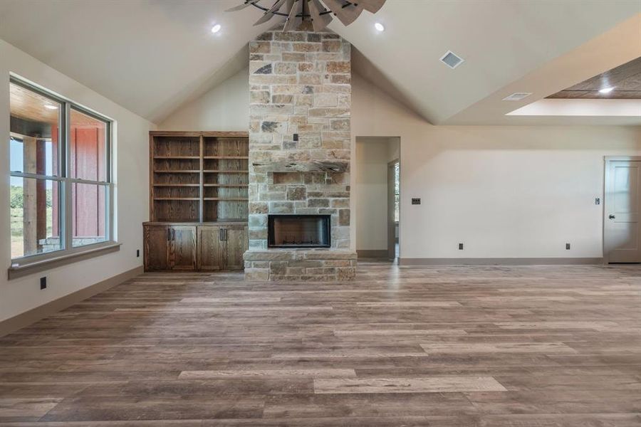 Image 29 of a home in .