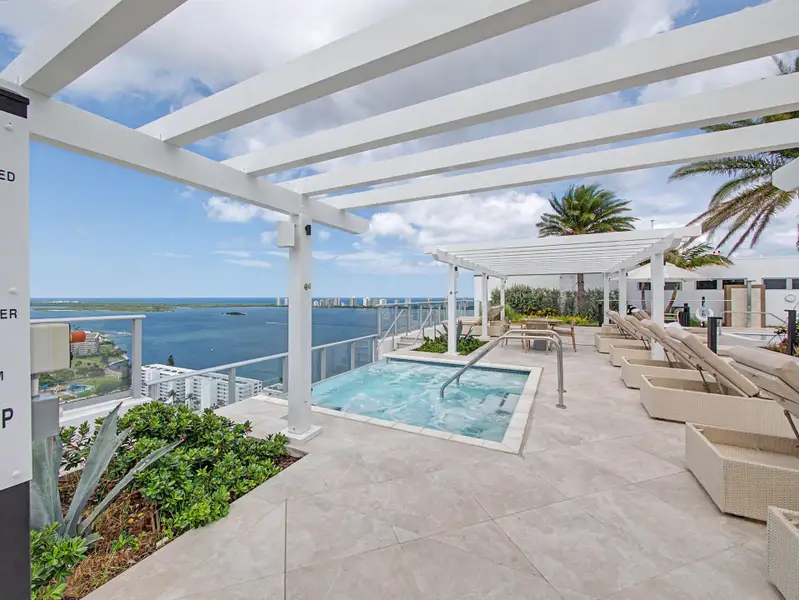 47-web-or-mls-023 47-web-or-mls-023