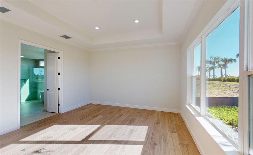 Spacious, unfurnished interior of a new home in Waterset, Apollo Beach (Image 12).