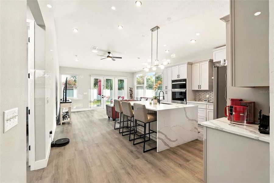 Furnished interior view inside a new home in , Orlando (Image 4).