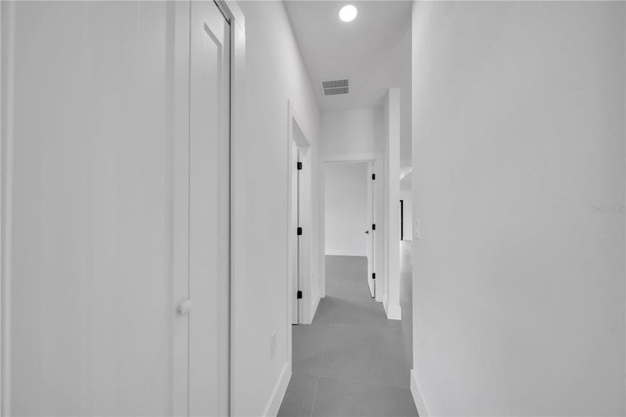 Spacious, unfurnished interior of a new home in , North Port (Image 28).