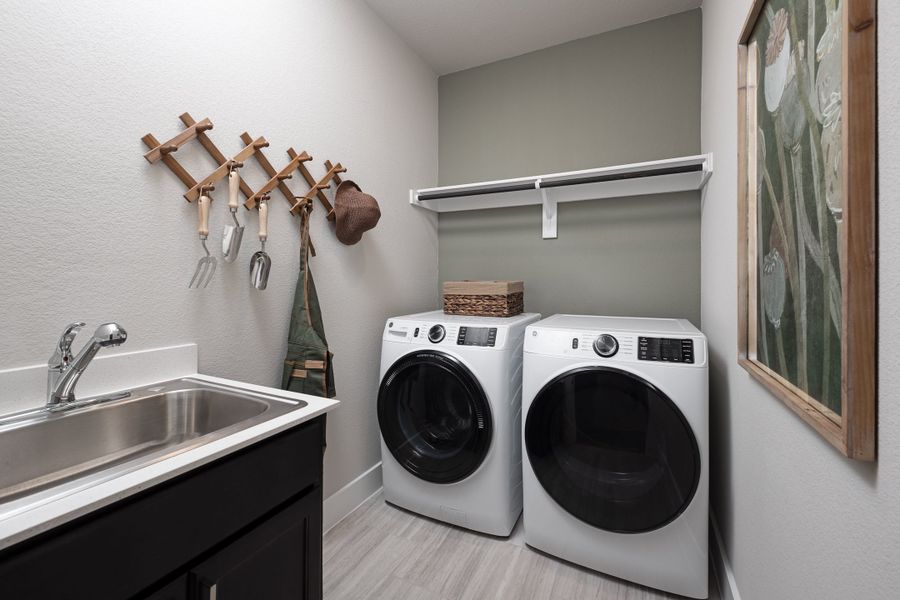 Representative furnished interior of a home built from the Emery by Tri Pointe Homes in Bridgewater, Midlothian (Image 5). Representative furnished interior of a home built from the Emery by Tri Pointe Homes in Bridgewater, Midlothian (Image 5).