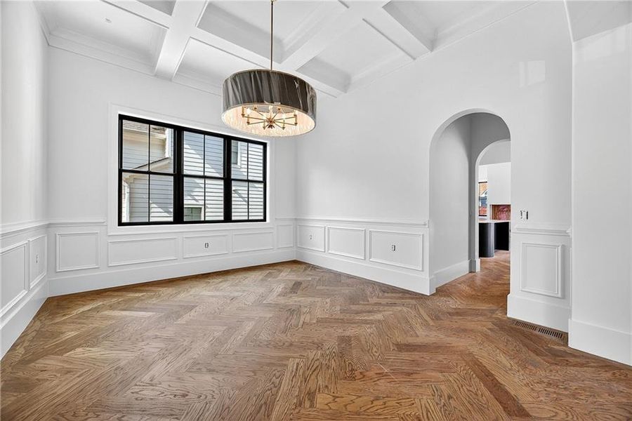 Spacious, unfurnished interior of a new home in , Atlanta (Image 12).