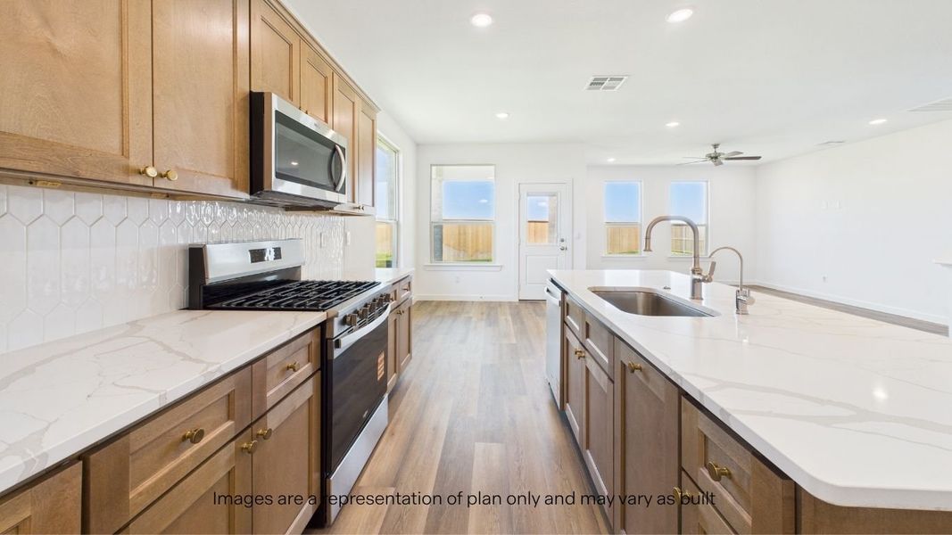 Furnished interior view inside a new home in Westmont, Lubbock (Image 15).