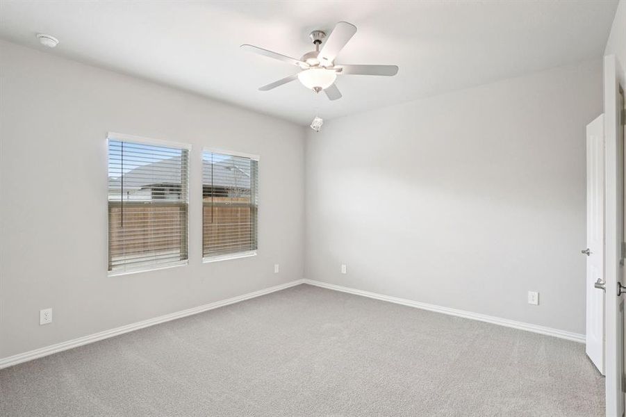 Spacious, unfurnished interior of a new home in Eastridge - Spring Series, McKinney (Image 27).