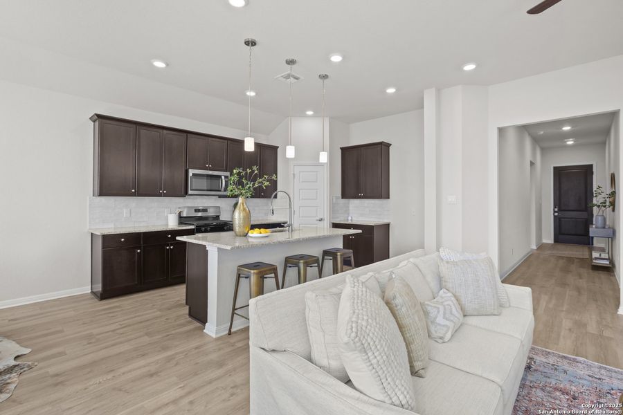 Furnished interior view inside a new home in Weltner Farms, New Braunfels (Image 6).