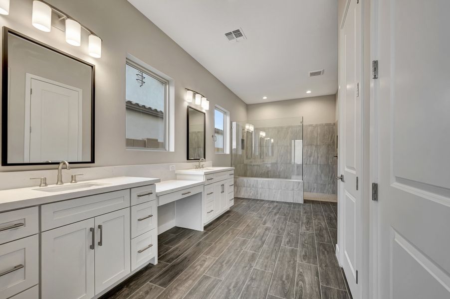 Owner's Bath Owner's Bath