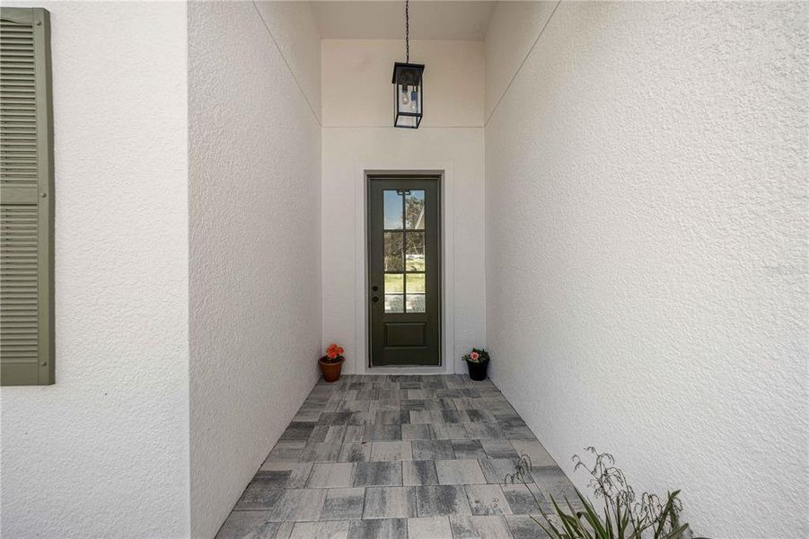 Exterior details and patio area of a home in , Beverly Hills (Image 25).
