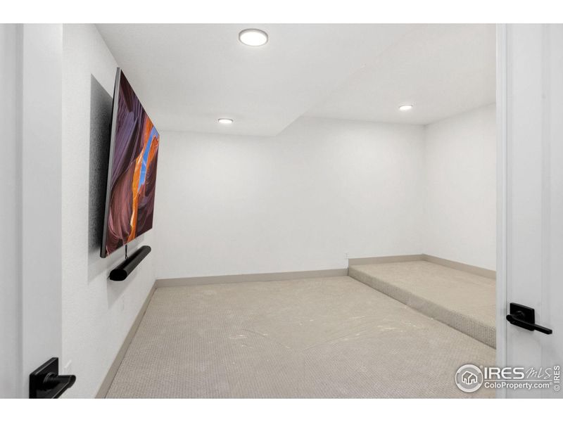 Spacious, unfurnished interior of a new home in , Windsor (Image 18).