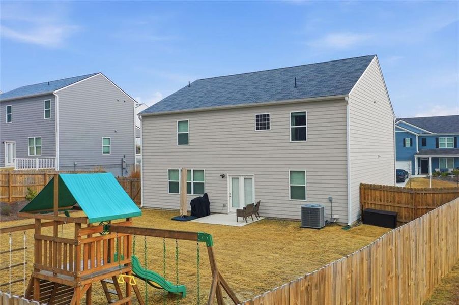Exterior details and patio area of a home in , Dallas (Image 26).