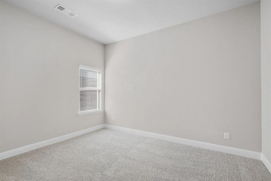 Spacious, unfurnished interior of a new home in Estates At Baker Park, Sherman (Image 15).