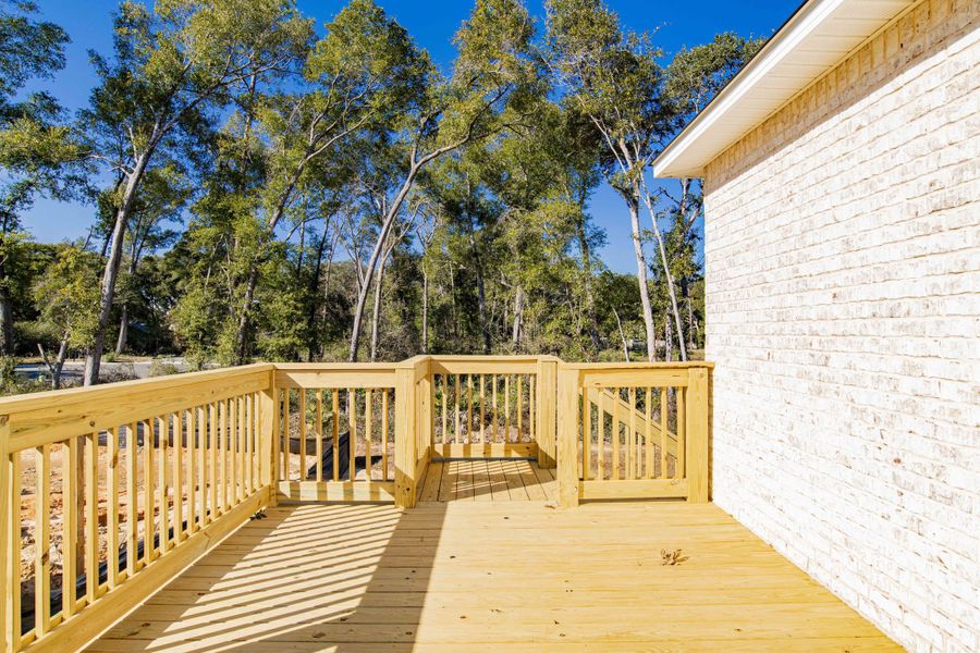 Representative exterior details of a home built from the Ashton by Maronda Homes in Malabar Springs, Palm Bay (Image 39).