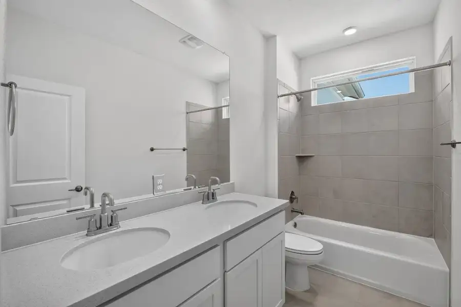 Representative furnished interior of a home built from the Windsor by Taylor Morrison in Eastwood, Manor (Image 14).