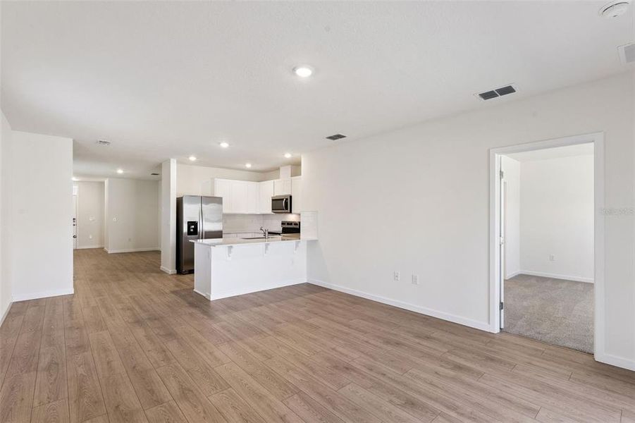 Spacious, unfurnished interior of a new home in , Port Orange (Image 17).