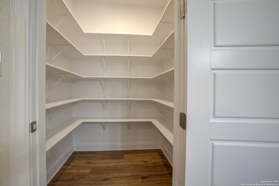 Spacious, unfurnished interior of a new home in , Wimberley (Image 30).