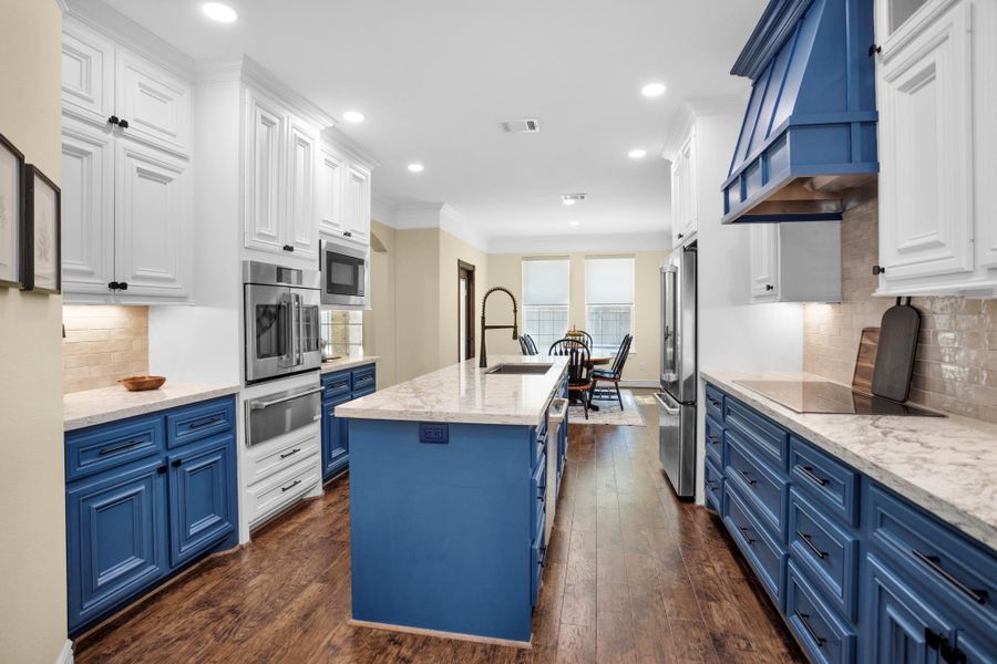 Chef's kitchen with all the right upgrades!