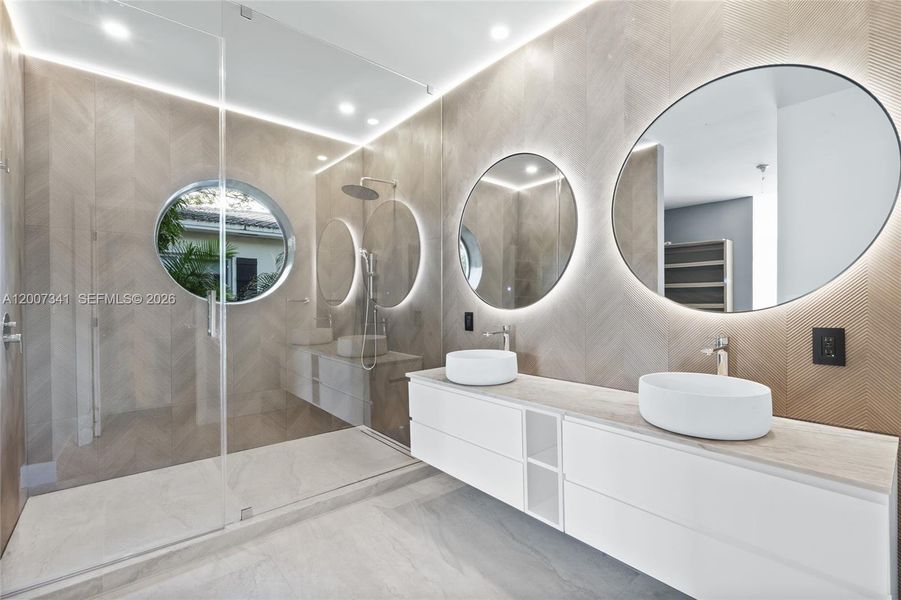 Furnished interior view inside a new home in , Miami Beach (Image 7).