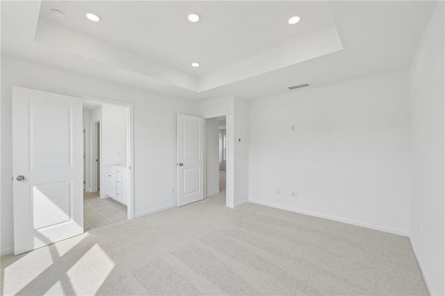 Spacious, unfurnished interior of a new home in Windance Lake, Loganville (Image 30). Spacious, unfurnished interior of a new home in Windance Lake, Loganville (Image 30).
