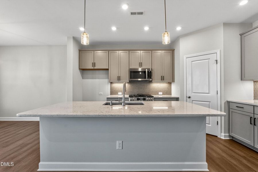 virtual-tour-152735-photo-17600416561085 virtual-tour-152735-photo-17600416561085