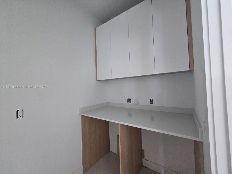 Image 27 of a home in .