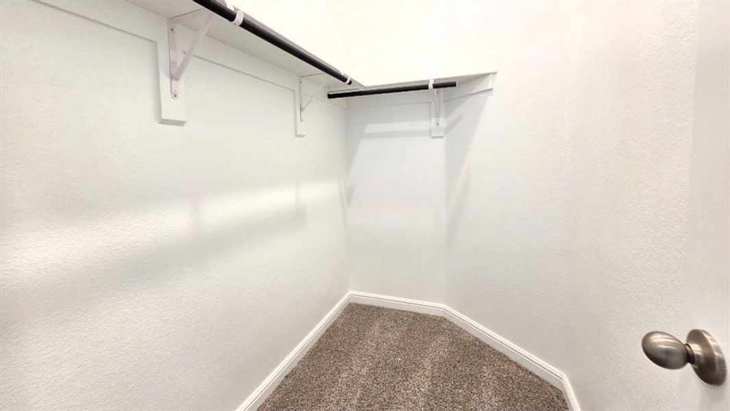 Spacious, unfurnished interior of a new home in Vista Point, Grandview (Image 16).