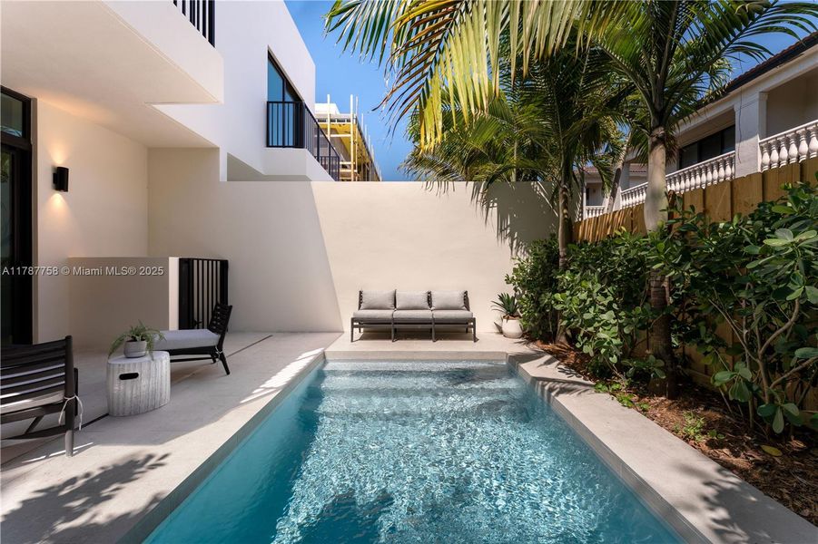 Image 27 of a home in .