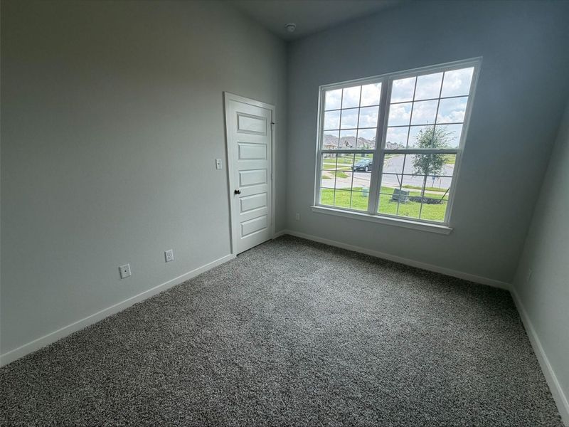 Spacious, unfurnished interior of a new home in Sterling Ridge, Huntsville (Image 16). Spacious, unfurnished interior of a new home in Sterling Ridge, Huntsville (Image 16).