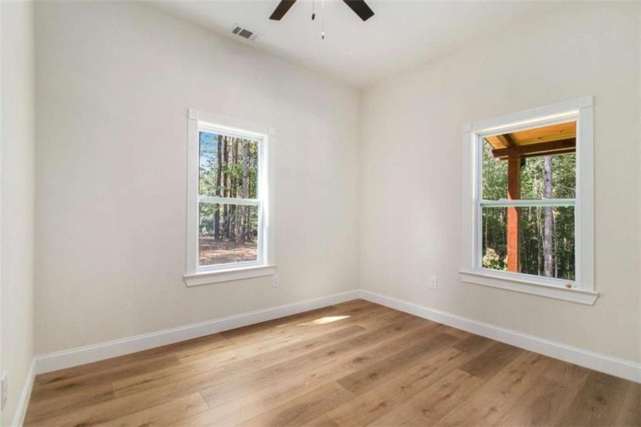 Spacious, unfurnished interior of a new home in , Temple (Image 21).