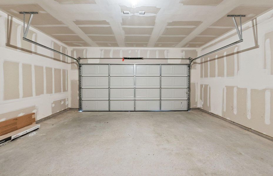 Spacious, unfurnished interior of a new home in County View, Temple (Image 30). Spacious, unfurnished interior of a new home in County View, Temple (Image 30).