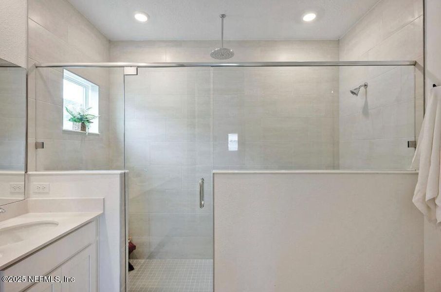 Furnished interior view inside a new home in Edenbrooke at Hyland Trail | 55+: Edenbrooke at Hyland Trail 60s, Green Cove Springs (Image 9).