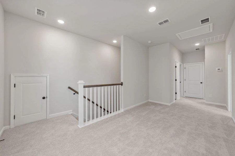 Spacious, unfurnished interior of a new home in Blue Heron Retreat, Little River (Image 19).